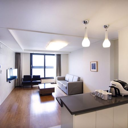 Plea De Blanc Hotel & Residence Busan Exteriör bild